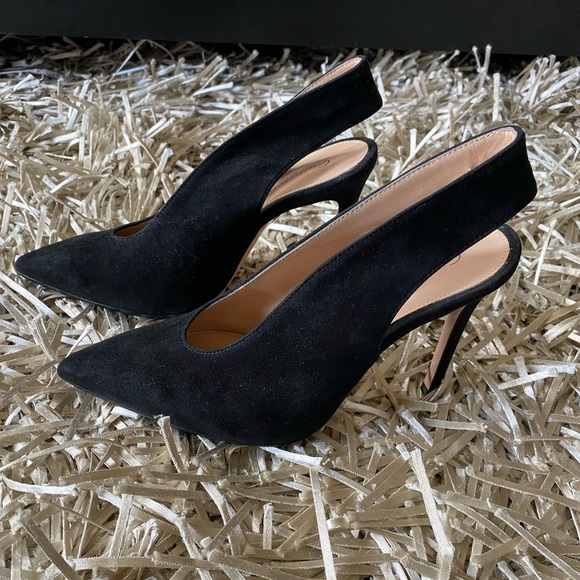 Gianvito Rossi Delta Pumps - Picture 2 of 14